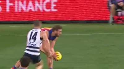 Joel Selwood going high with intent then going down with intent