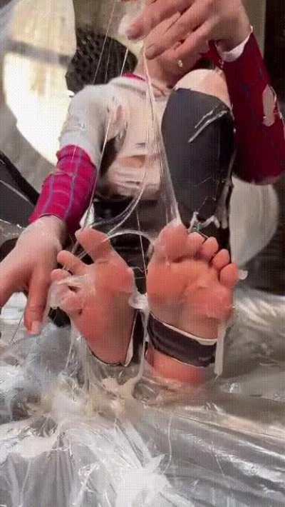 SpiderGwen cosplay by BakaFuwa