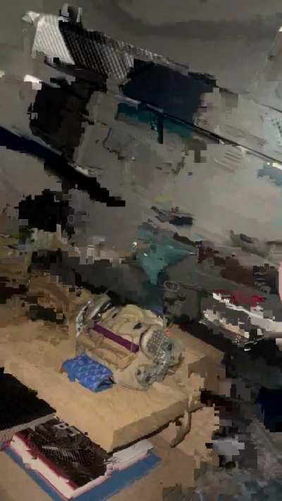 Can’t sleep as 3 herniated discs and previously fractured neck are acting up, so looks like it’s a 🅱️ercs and 🅱️omas night. 