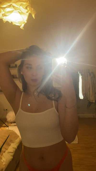 Deleted because someone said I was ugly... reuploaded because I love myself 😊