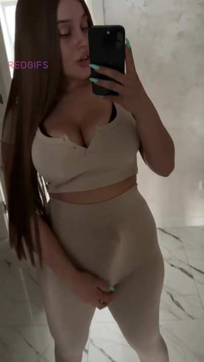 say “yes” and i’ll send you the full video of me cumming from jerking off 😈💦