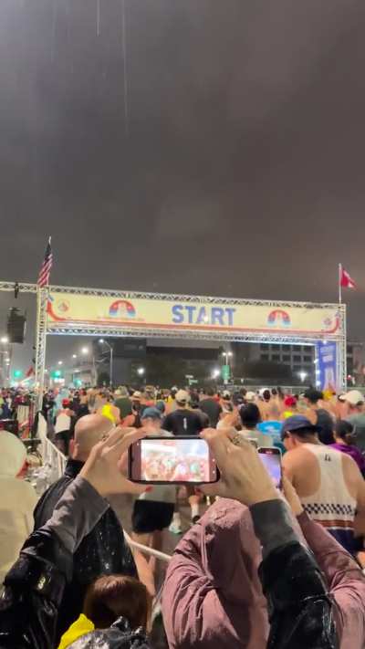 Runners get on their way