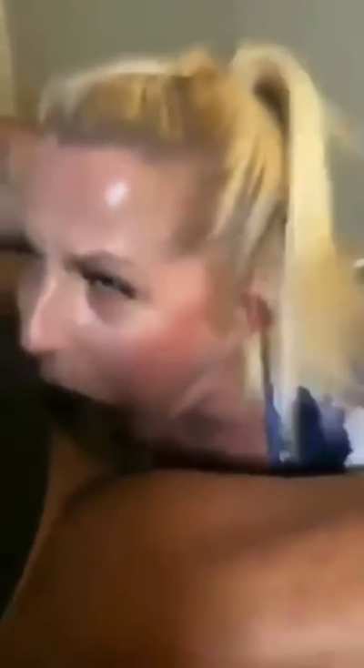 Mom of Two Hasn't Forgotten How to Throat Big Cocks 😈😈