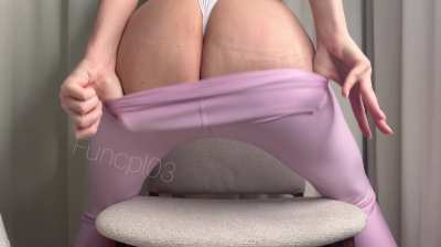 So much ass in these leggings