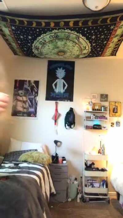 @sava.schultz // Age: 19 // Never have I wanted to be Rick so bad lmao... but that ⌛️ body tho 😳