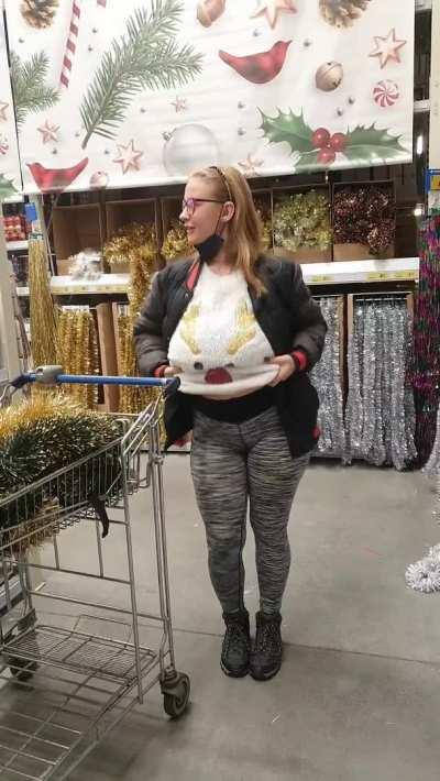Boobs best bouncing only during Christmas shopping