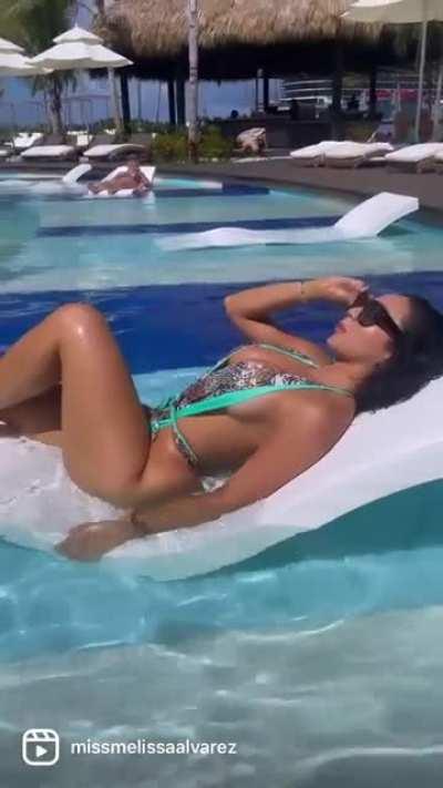 Melissa Alvarez (@missmelissaalvarez)