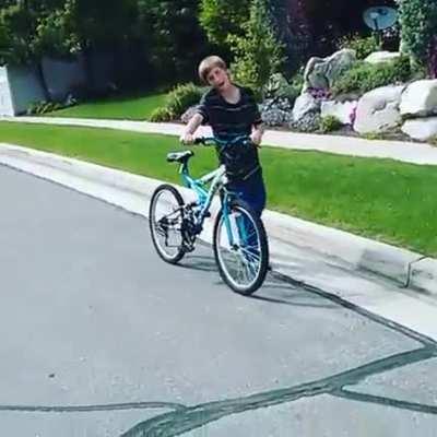 I wonder if Reddit would laugh at this as much as I did when I found this 6 yr old video today of my buddy stoned out of his mind while we roam the suburbs as 7th graders. Dont recommend smoking this young but this was a gem I had to share 😂