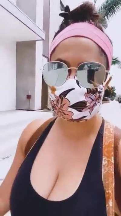 Those fat fucking tits jiggling