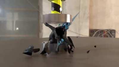 How the fuck do i even describe this video