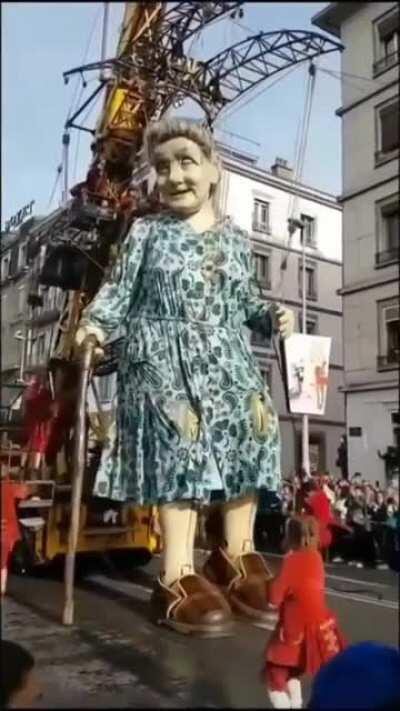 Good morning madam, very large marionette.