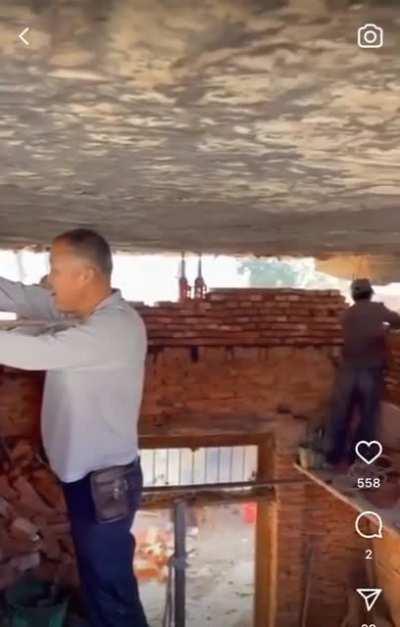 This takes the cake. Like wtf!!