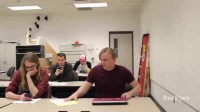 Mais um dia normal na aula