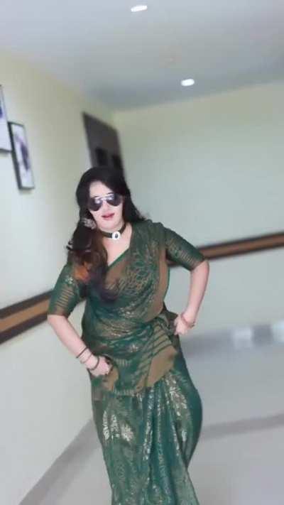 Malavika Menon 🤤😍