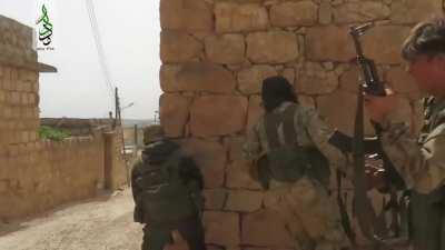 Footage of Nour al-Din Zenki engaging HTS troops in Western Aleppo. 23rd of March, 2018