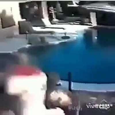 Buenos dias,cambiate a movistar.