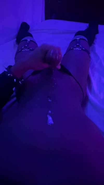 My moans r so embarrassing😣