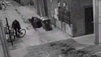 I hope this hasn't been posted here before, but this was epic