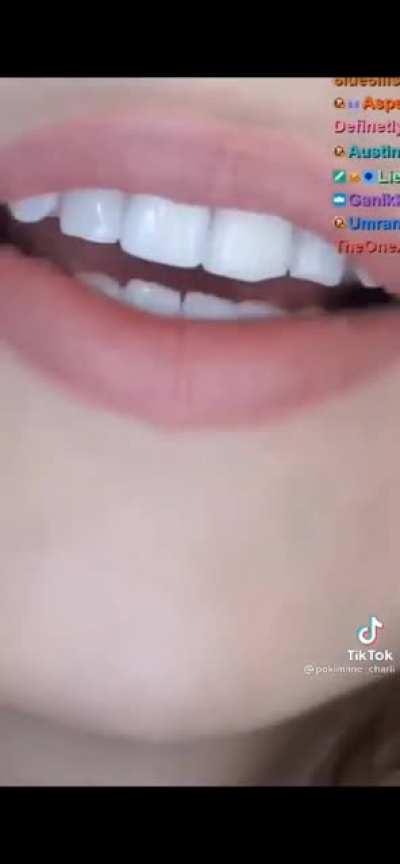 Holy shit this is like the best clip to cum on 🤤🤤💦💦💦