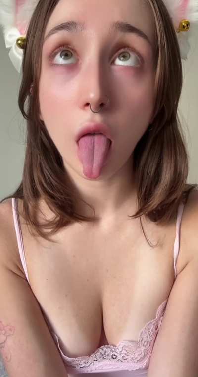 Imagine how hot it would be to fuck with that ahegao face