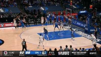 [Highlight] Kawhi hits a stepback 3 in Luka's face