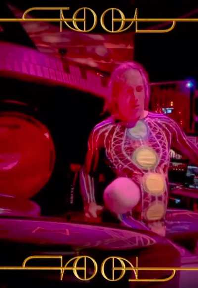 Danny Carey 1 - Gong 0