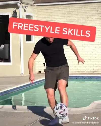 David Dobrik a new charity football match player ?👀👀