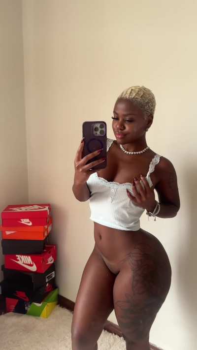 I hope I'm attractive enough for u to consider me a fuckable ebony
