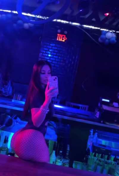 How can anyone hate BBLs when they look THIS good(DM if you wanna chat about BBL asses)