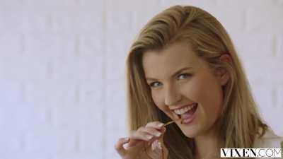 [/r/MiaMelano] Throwback to 18-year-old Mia's very first scene