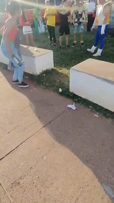 Detuvieron a Vegeta por hacer quilombo en una fiesta de disfraces