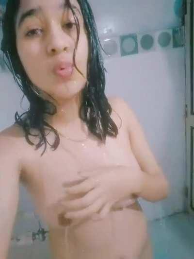 Extremely Cute Desi GF Complete Collection Of [Pics + Videos] For Her BF |Must Watch| Download Link in Comments 👇👇👇
