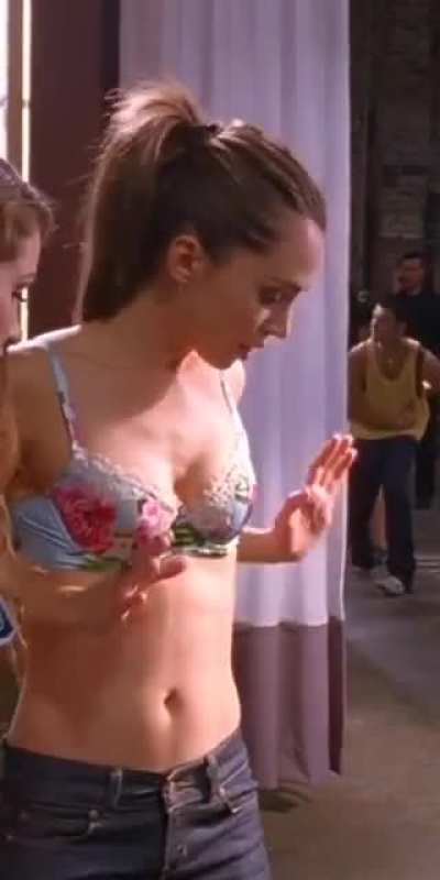 Eliza Dushku