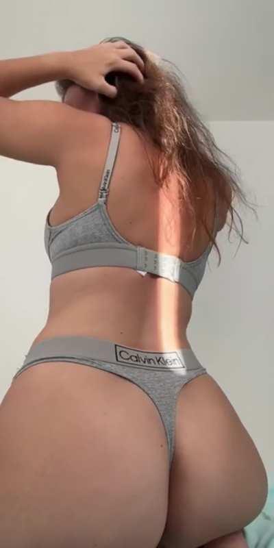 Another day of sharing my horny ass with you