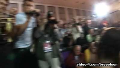 Bree Olson gets masturbated by Porno Dan and Ashley Fires to a live german audience on the Venus Convention