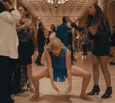 You think Andy Reid can dance like this?