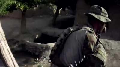 Australian Special Forces raiding a compound (Uruzgan province, Afghanistan)