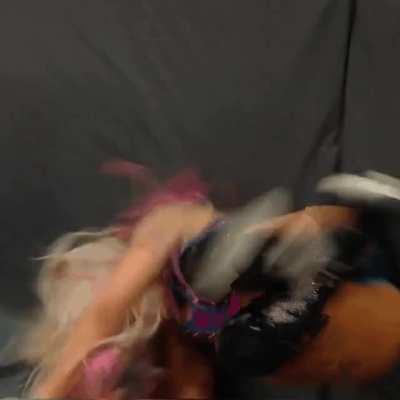 Poor pretty Alexa is punished. She always looks so sexy in defeat 😍 🤯