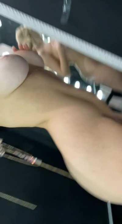 Blondes have the perkiest tits