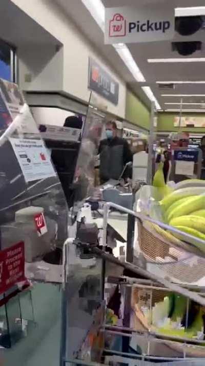 banana man robs a wall greens