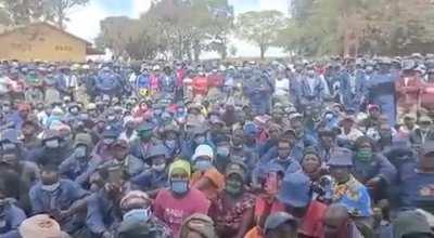 Over 6,000 workers at Del Monte Kenya Unlimited are on strike over ‘inhuman’ working conditions. Del Monte declared the strike illegal, workers vowed to strike until their demands are met. “The strike goes on. All power to the Kenyan working class.”