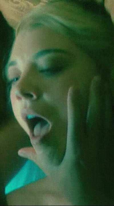 These expressions of Natalie Dormer make me want to lick every inch of her delicious face