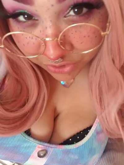 Chubby bratty Mommy [DOM]me available all day. 10 minutes [vid]eo heavy [sext] WITH [aud] and name only $25 this month! BOGO 50% off premades! Homewrecking, cuck, SPH, CBT, and more. [Pic][vid]