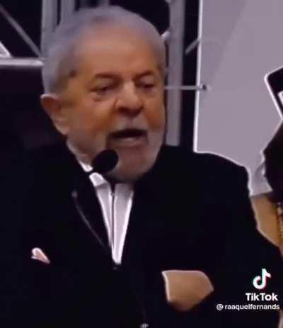 Uma promessa que ele está cumprindo