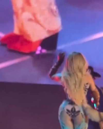 A little wiggle for the gooners