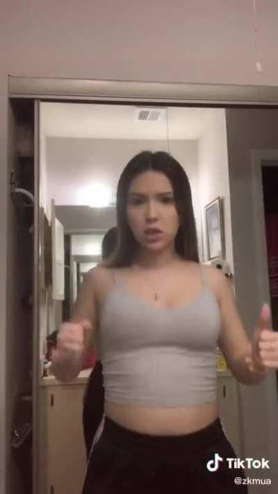 Big breast for a good dance