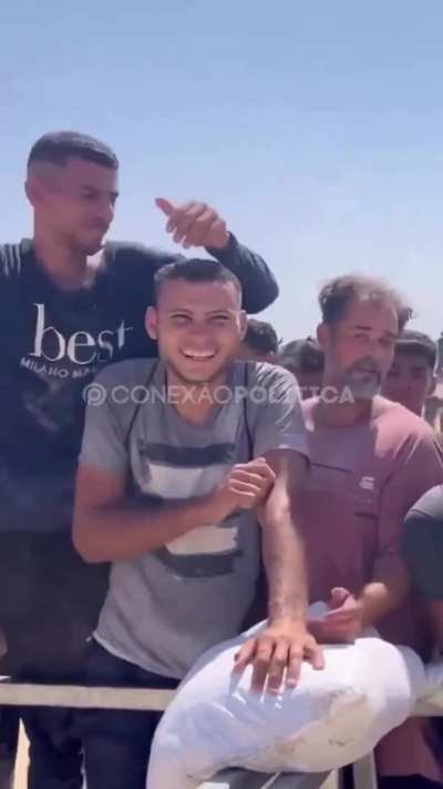 A realidade é a maior inimiga da esquerda. O malvadão homem laranja foi ovacionado pelos palestinos.