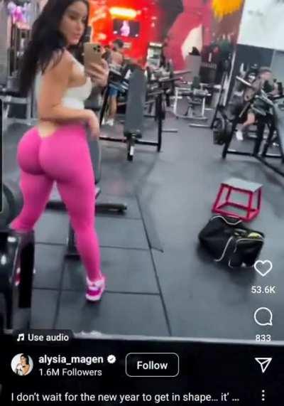 New Year. Same Thicc Thirst Traps.