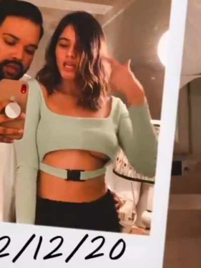 Underboob Queen (Meghna Kaur)