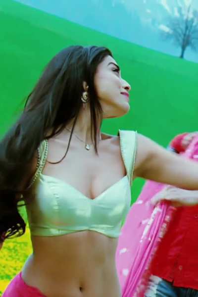 Shriya Saran & Ravi Teja Hot Romantic 